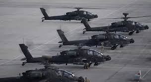 U.S. Army Black Hawk and Apache Helicopters Put on a Big Show at Airfield, Air Trembles - autoevolution