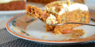 Leite deine eigene bäckerei und serviere bezaubernde, individuell angepasste desserts. Walnuss Karotten Kuchen Mit Orangen Ahornsirup Creme Laktosefrei Ich Muss Backen