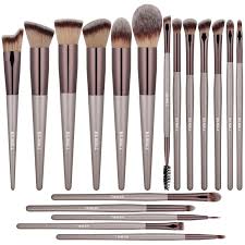 makeup chagne gold cosmetic brushes