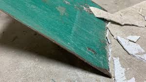 remove vinyl flooring from concrete