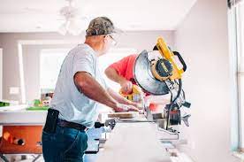 how much do carpenter appices earn