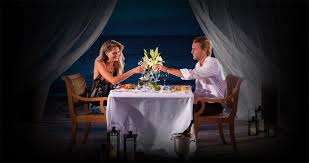 Im preisvergleich koennen sie den besten anbieter auswählen und das candlelight dinner als gutscehin bestellen. Romantic Candlelight Dinner In The Caribbean Beaches