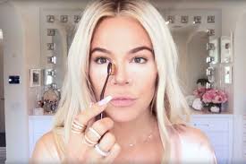 Regardless of whether you have a long, elegant nose or a perky one, molding/contouring can assist with making measurements on the off chance that you're hoping to characterize a piece. Khloe Kardashian Admits She Over Contours Nose During Makeup Routine
