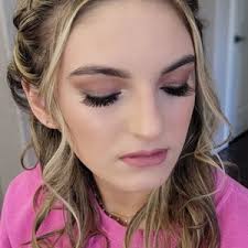 top 10 best airbrush makeup artist in