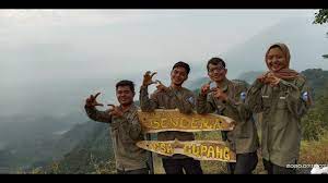 Gunung bendera di desa cupang, kecamatan gempol, kabupaten. Pendakian Gunung Bendera Desa Cupang Kec Gempol Kab Cirebon 11 12 Juli 2020 Youtube
