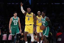 Lakers vs. Celtics: LeBron James puts on offensive clinic in 117-102 win -  Silver Screen and Roll