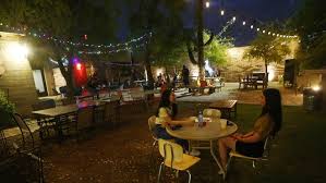 Places scottsdale, arizona cafecoffee shop sweetwaters coffee & tea scottsdale shops. 15 Bars Restaurants With Heated Patios In Phoenix Tempe Scottsdale