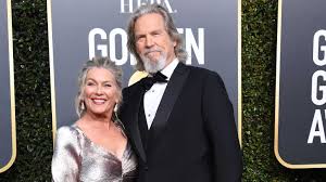 I met my wife, susan, in 1975, while making rancho deluxe in montana. Jeff Bridges Thanks Wife While Accepting Cecil B Demille Award At Golden Globes