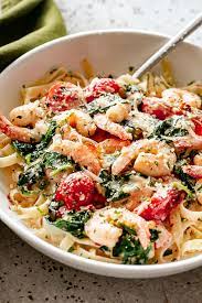 Creamy Shrimp Pasta With Spinach And Tomatoes gambar png