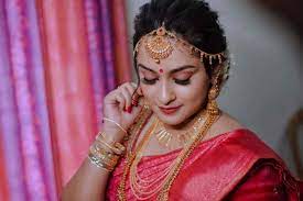 best beauty parlours for bridal makeup