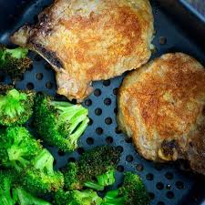 air fryer pork chops broccoli that