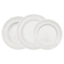 white porcelain 18 piece dinnerware set