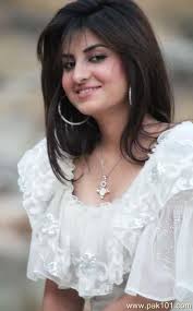 Sataesh Khan Photo high quality (399x642) - Pakistani_Actress_Sataesh_Khan_49_ztybw_Pak101(dot)com