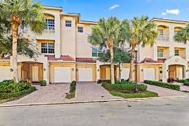 recently sold cielo townhomes at the