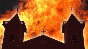 Resultado de imagen de iglesias ardiendo en charleston