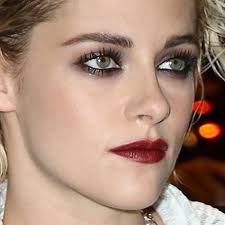 kristen stewart makeup black eyeshadow