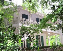 Die unterkunft bietet zugang zu einem balkon und kostenfreie privatparkplätze. Doktor Haus Auf Curieuse Safari Afrika
