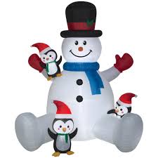 Free delivery over £40 to most of the uk great selection excellent customer service find everything for a beautiful home. Home Accents Holiday 9 5 Ft Pre Lit Giant Airblown Inflatable Snowman With Penguins Hetego Christmas Shop