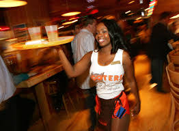 5 controversial rules hooters servers