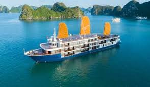 luxury sailing tours in south east asia