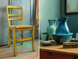 Ένα κρεβάτι ζωγραφισμένο με δροσερά χρώματα και ένα τραπεζάκι με τις δυο του ξύλινες, ψάθινες καρέκλες. Zhse Sto Dwmatio Toy Van Gogh Gia Mia Hmera Me 10 Dolaria