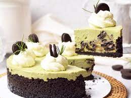 https://jajabakes.com/no-bake-matcha-oreo-cheesecake/ gambar png