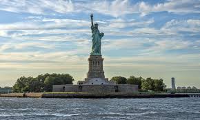 10 best spots for statue of liberty photos