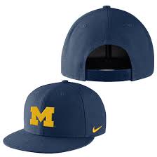 Nike University Of Michigan Core True Flat Brim Snapback Dri Fit Hat