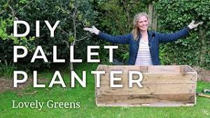 how to make a diy pallet planter you