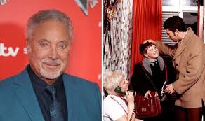She became pregnant soon after and in 1956 they married aged 16. Tom Jones Wife When Did Sir Tom Jones Wife Melinda Trenchard Die Celebrity News Showbiz Tv Express Co Uk