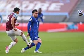 Balbuena guilty of kicking football. Fabian Balbuena Red Card West Ham Boss David Moyes Slams Rank Rotten Decision Vs Chelsea Evening Standard