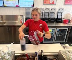 smoothie king opens at empire place
