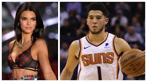 All about devin booker, kendall jenner's nba player boyfriend she's gotten 'more serious' with. Kendall Jenner La Inspiracion De Devin Booker En La Burbuja Marca Claro Usa