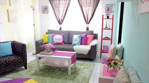 Namun, memilih sofa yang sederhan untuk ruang tamu kecil merupakan perkara yang cukup sulit. Dekorasi Susun Atur Ruang Tamu Kecil