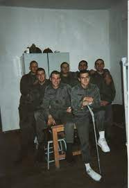 Photo de classe 94/10 3ème peloton instruction. de 1994, 3ème Regiment De  Dragons - Copains d'avant