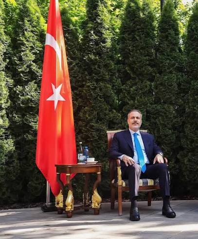 Dışişleri Bakanımız Sayın Hakan Fidan: “Arap ülkeleri arasında 'Türkler tekrar geliyor, Neo-Ottoman bir politika izliyorlar' söylemi var.” ️???????? #hakanfidan