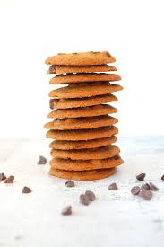 keto crispy thin chocolate chip cookies