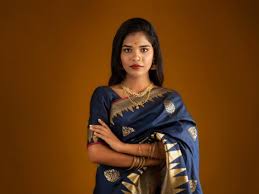 pose in a saree for the ultimate photoshoot