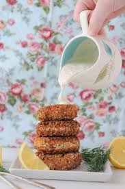 With your hands form 8 round patties, about 1/2 inch thick, in large skillet over medium high heat, add avocado oil. Low Carb Keto Salmon Croquettes With Creamy Remoulade Sauce Two Lucky Spoons