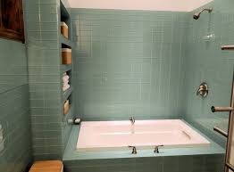 15 Beautiful Glass Bathroom Tile Designs
