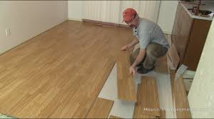 Wood laminate flooring can be just as beautiful of hardwood floors and they have their very own pro list check out these 20 gorgeous examples of wood laminate flooring and how it can sparkle and. How To Remove Laminate Flooring Youtube