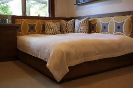 Bedroom Furniture Layout Bed Design