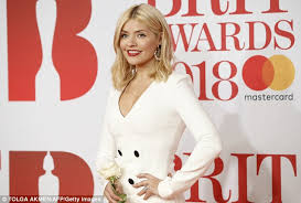 She reportedly earns £400,000 a year for this morning before she taking into consideration. Holly Willoughby Net Worth Revealed As This Morning Star Is Confirmed As New I M A Celebrity Host Daily Mail Online