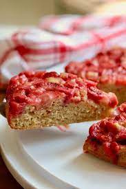 Vegan Strawberry Rhubarb Cake gambar png