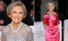 The great british bake off. Mary Berry S Daily Diet Revealed What The Tv Cook Eats For Breakfast Lunch And Dinner Hello