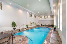 new orleans hot tub suite hotels