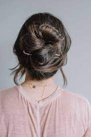 how to use a hair pin a three steps