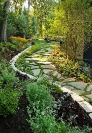 Stepping Stone Garden Paths