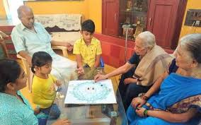 Love Your Parents: માતા-પિતા પણ પોતાના સંતાનો પાસેથી ઈચ્છે છે પ્રેમ અને પ્રશંસા... | News in Gujarati