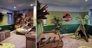 Jurassic world kids suite room tour at royal pacific resort want to learn more about the travel products and camera equipment that we use? Mum Surprises Two Year Old With Jurassic Park Bedroom Transformation Metro News